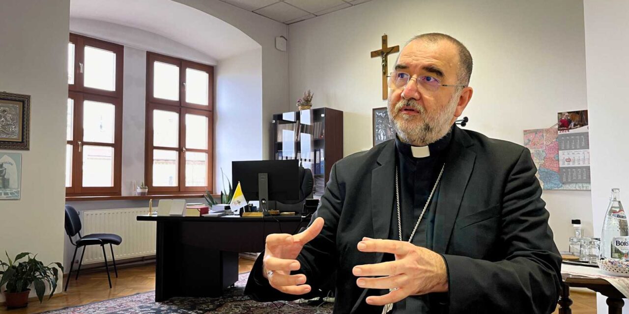 Archdiocese of Gyulafehérvár: We didn&#39;t even know they started working on it, we were shocked when it collapsed