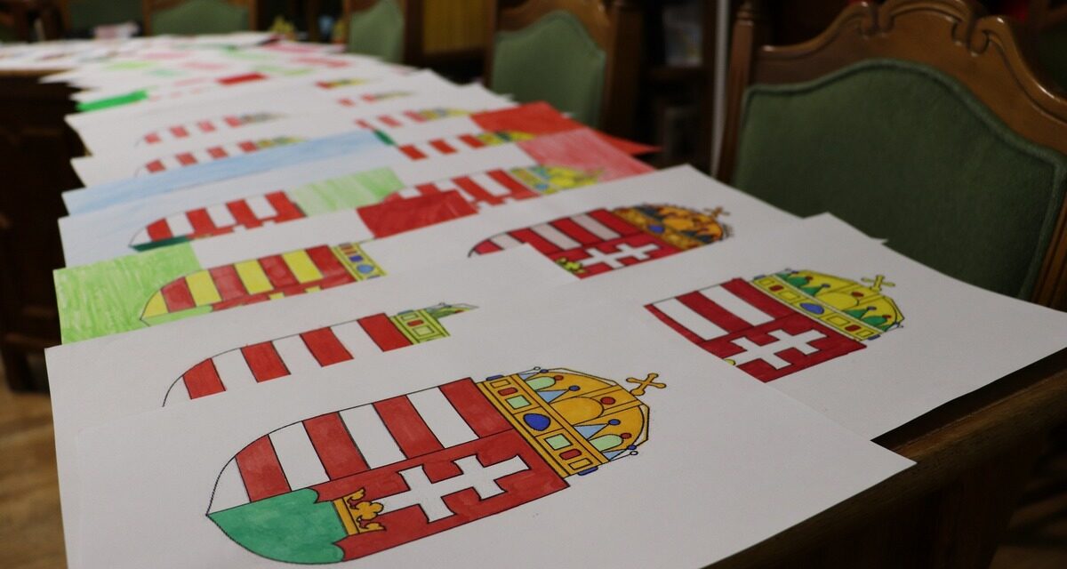 Almost 1,700 children were awarded the Color the flag and coat of arms! application 