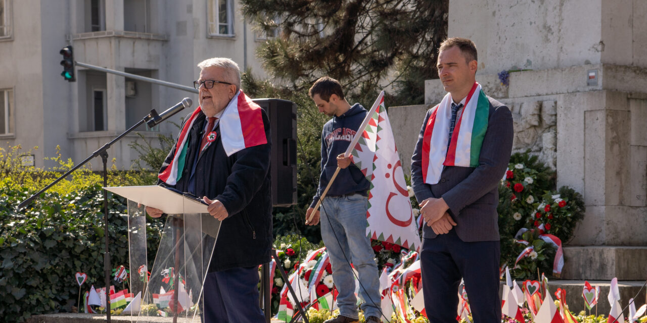 CÖF-CÖKA in occasione della festa nazionale: nemmeno Tusk può distruggere l&#39;amicizia millenaria ungaro-polacca (video)