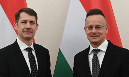 Szijjártó: Migliori sono i rapporti con un paese vicino, migliore è la situazione per la comunità ungherese che vive lì.