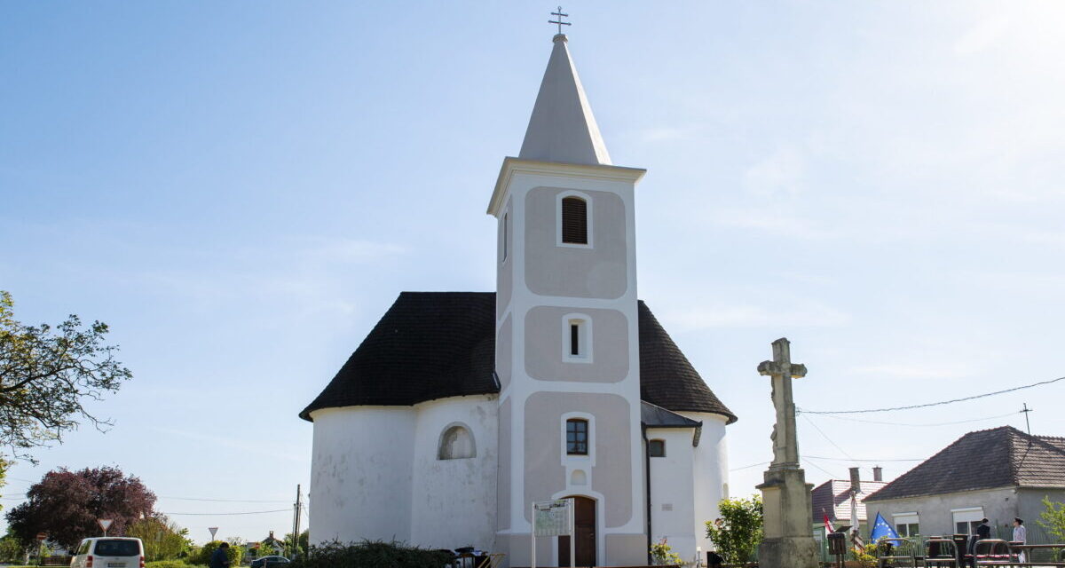 The soul of Hungarians lives in the countryside - the Árpád-era round church of St. Nicholas has been renovated
