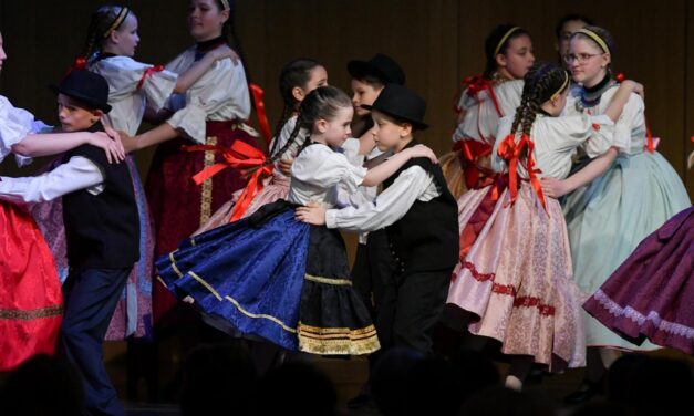 A Szeged viene organizzato il Festival nazionale della danza popolare per bambini e giovani