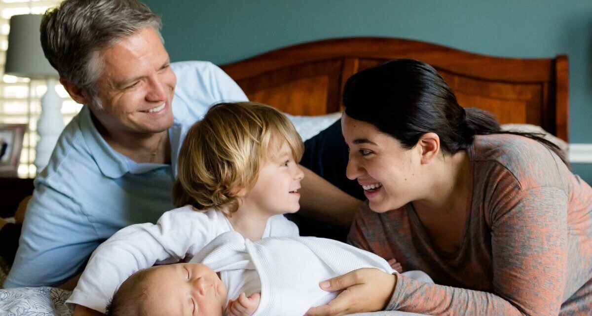 Il governo sostiene l&#39;arrivo e l&#39;educazione del primo bambino con numerosi sussidi - CON VIDEO