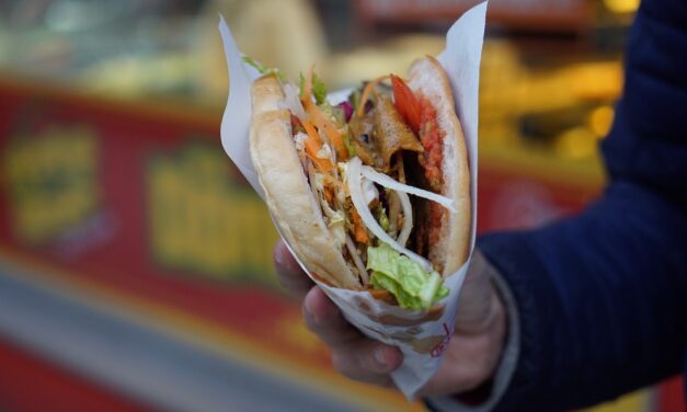 The Germans demand a price cap for döner kebab