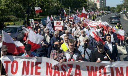 The Warsaw peace march has started - WITH VIDEO