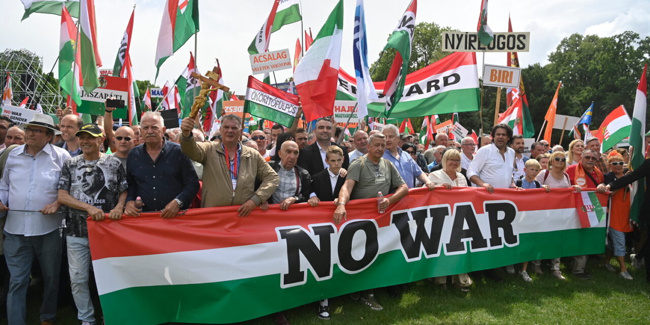 Alzati in piedi! I civili chiedono un’altra Marcia per la Pace