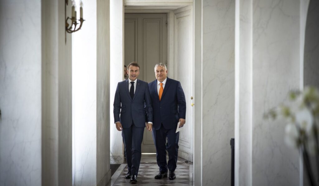 Orbán-Macron