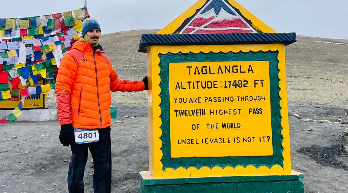 Magyar ember nyerte meg a világ egyik legkeményebb futóversenyét a Himalájában