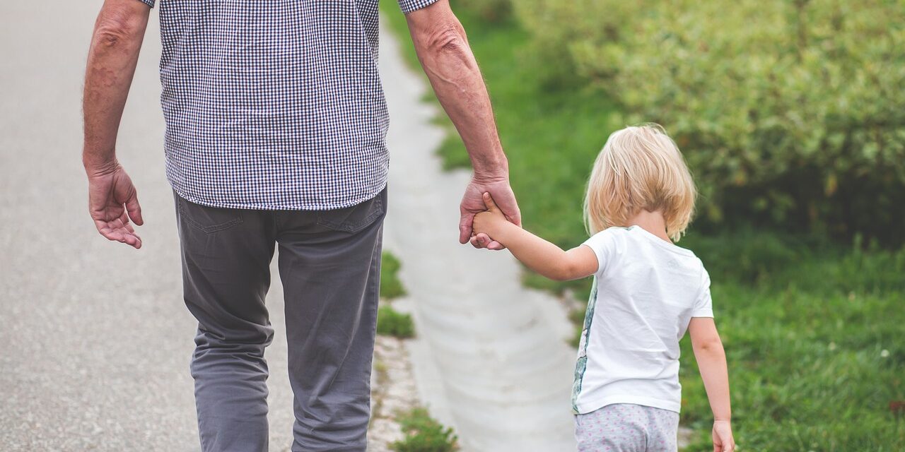 W ostatniej dekadzie znacząco wzrosła liczba samotnych ojców