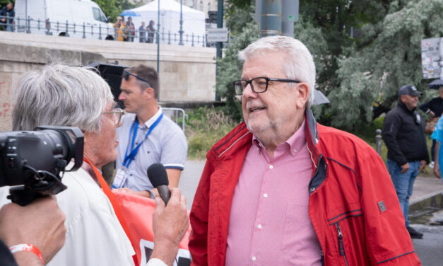 László Csizmadia: l&#39;aiuto del primo ministro