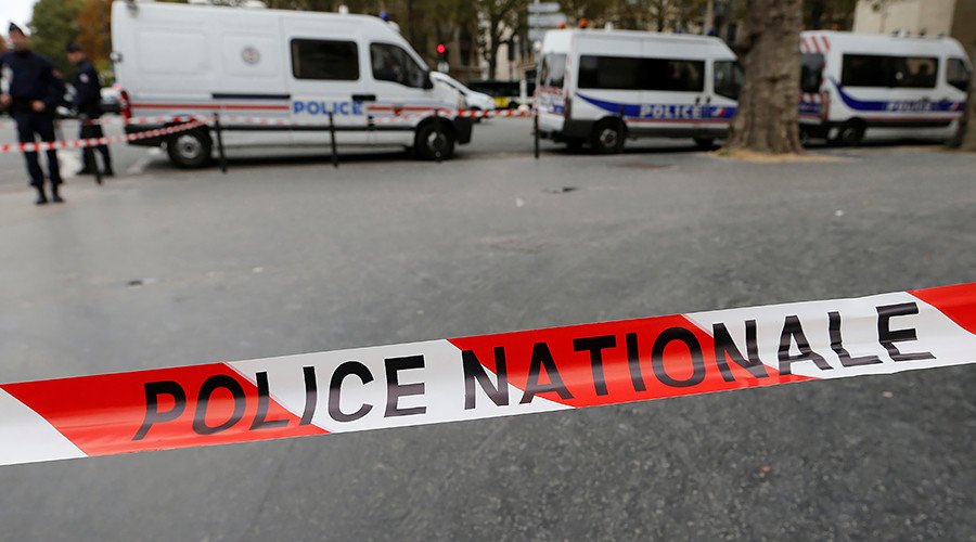 Another migrant stabbed in France