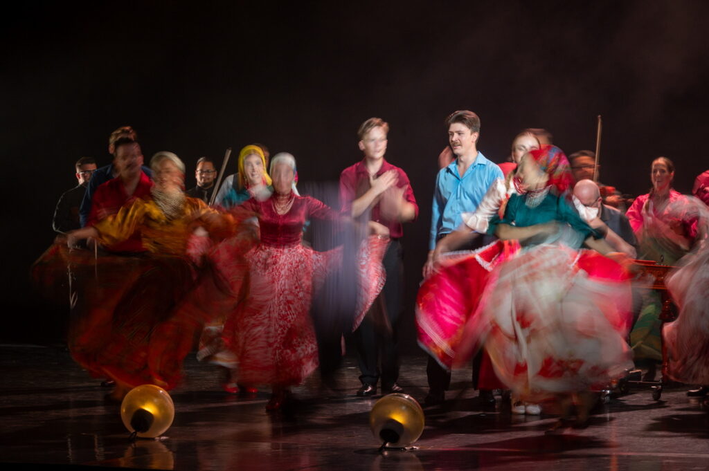 Cluj-Napoca Giornate ungheresi Danza popolare del complesso folcloristico statale ungherese