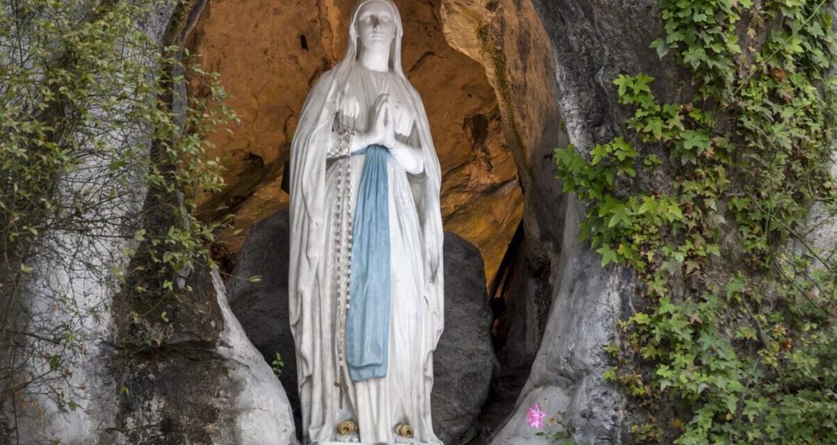 This time, Charlie Hebdo defamed the Virgin Mary