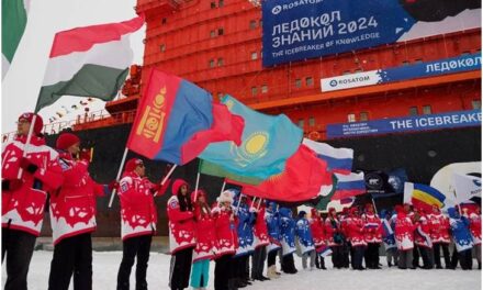 A Hungarian student pinned the national tricolor on the North Pole