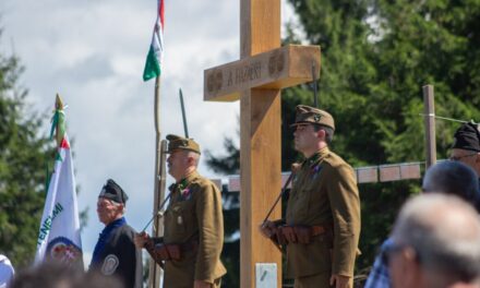 A cross reminds us of the fallen Hungarian heroes in the Csíki mountains - WITH VIDEO