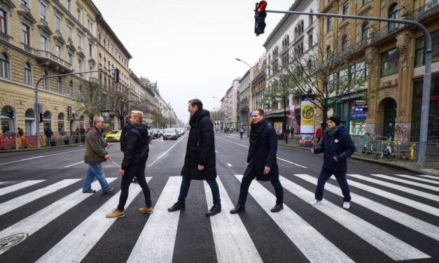 Nella capitale è stato annunciato nuovamente il bilancio comunitario dalla storia scandalosa