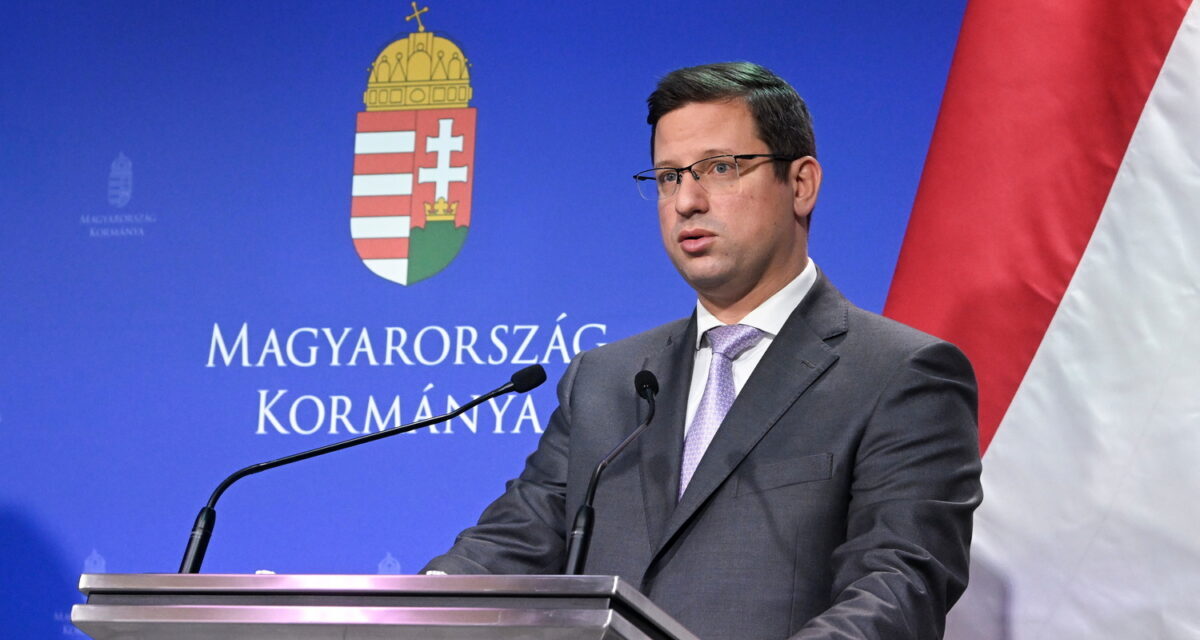 Gulyás Gergely: Brüsszel nem a megoldás, hanem a probléma része