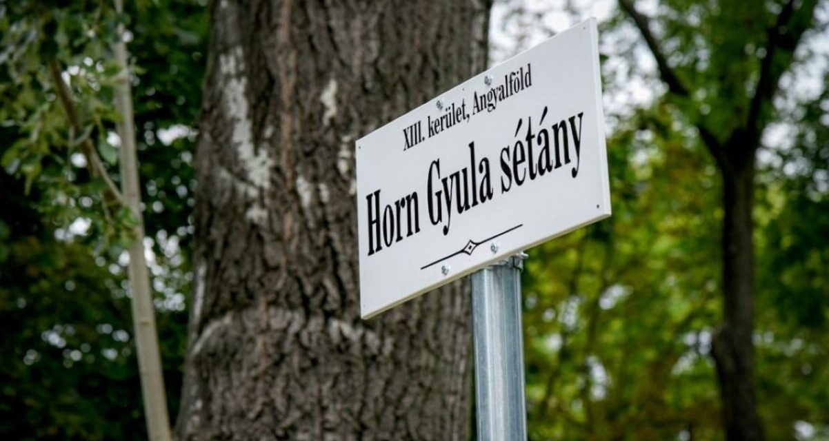 Wir können uns von der Gyula-Horn-Promenade verabschieden