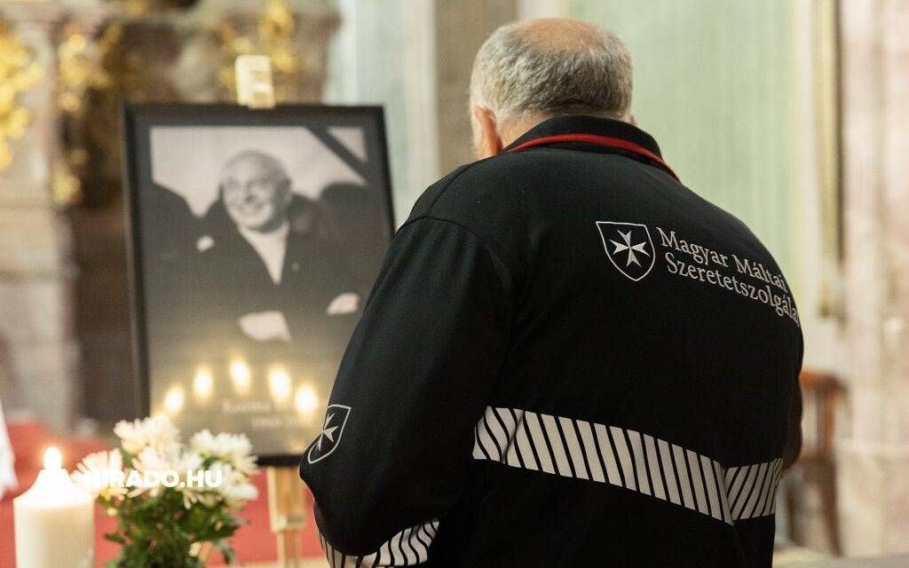 Gemeinsames Gebet, Mahnwache und Kerzenanzünden für Pater Imre Kozma (Video)