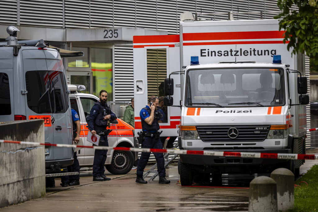 Gyermekek elleni késes támadás Zürichben