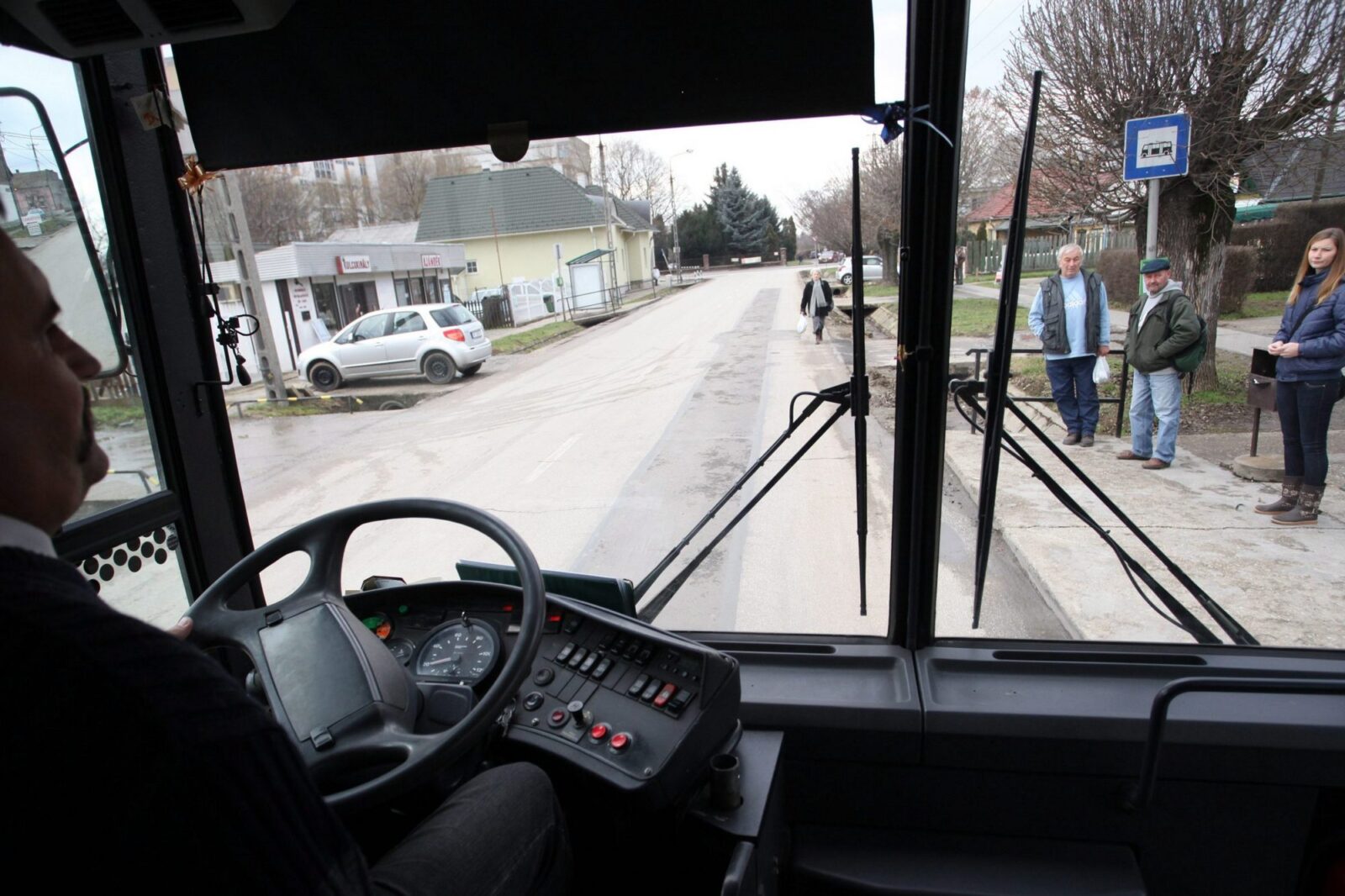 tömegközlekedés busz közlekedés