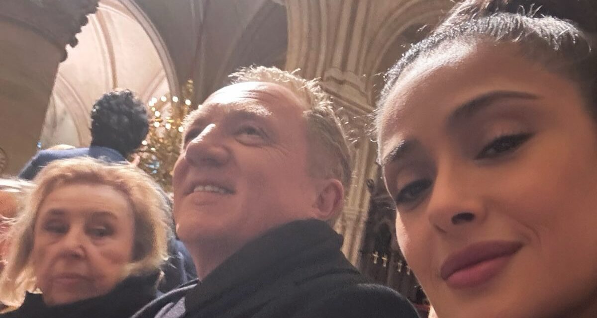 Il marito di Salma Hayek ha generosamente sostenuto la ristrutturazione di Notre-Dame