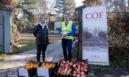 Er brachte mehr als zwanzig Tonnen Obstspenden an die Kinderschutzorganisationen CÖF-CÖKA (mit Video)