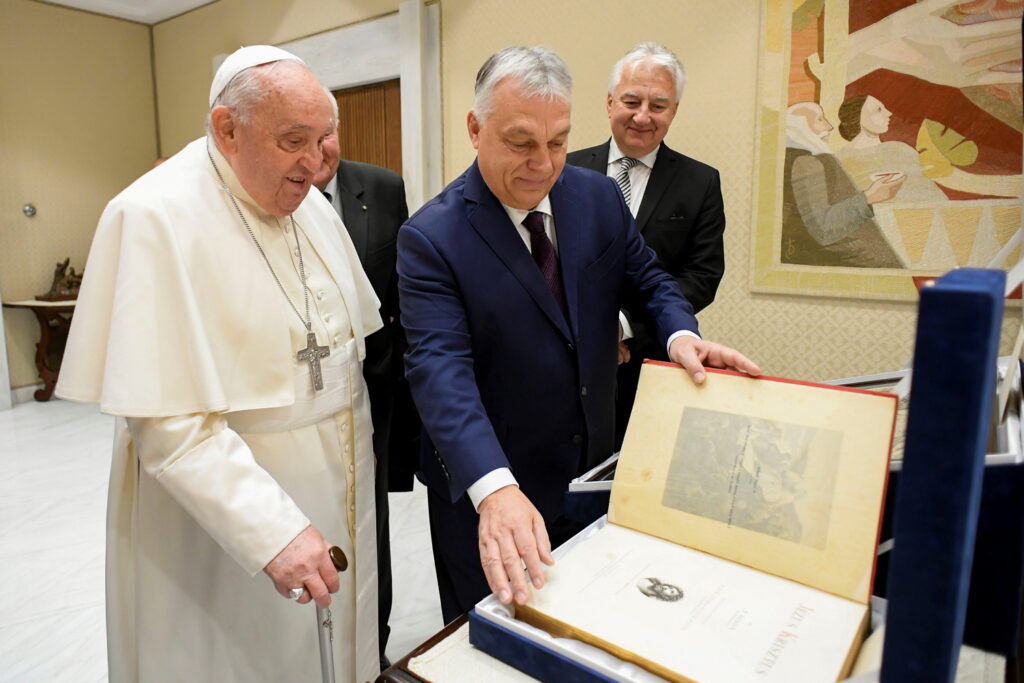 Viktor ORBÁN; Papa FRANCESCO