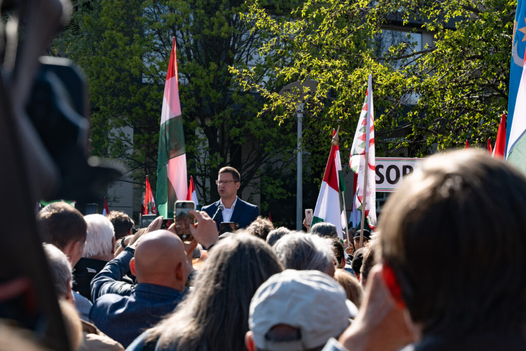 CÖF tüntetés, Gulyás Gergely