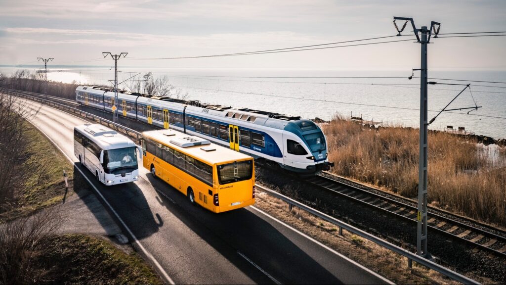 MÁV - START Zrt., vonat, busz