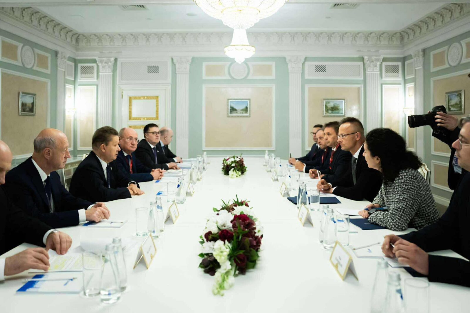 Szijjártó-Szentpétervár