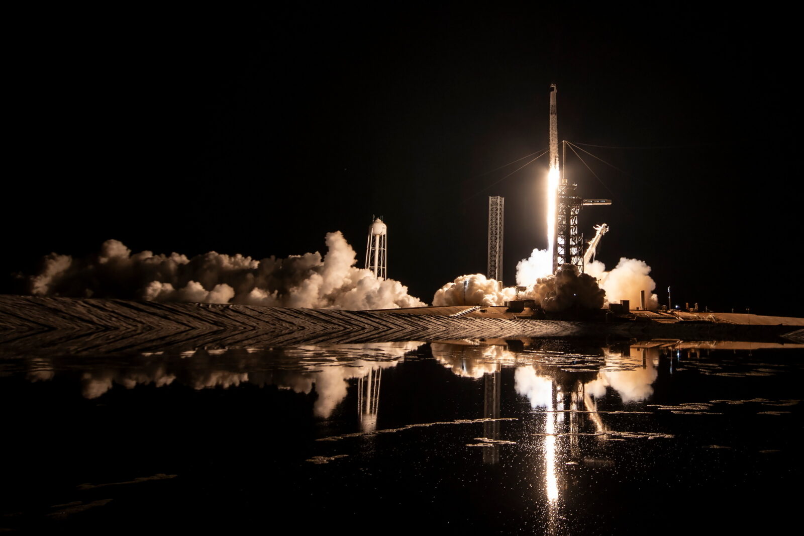 űrutazás-űrhajó-kapu-tibor