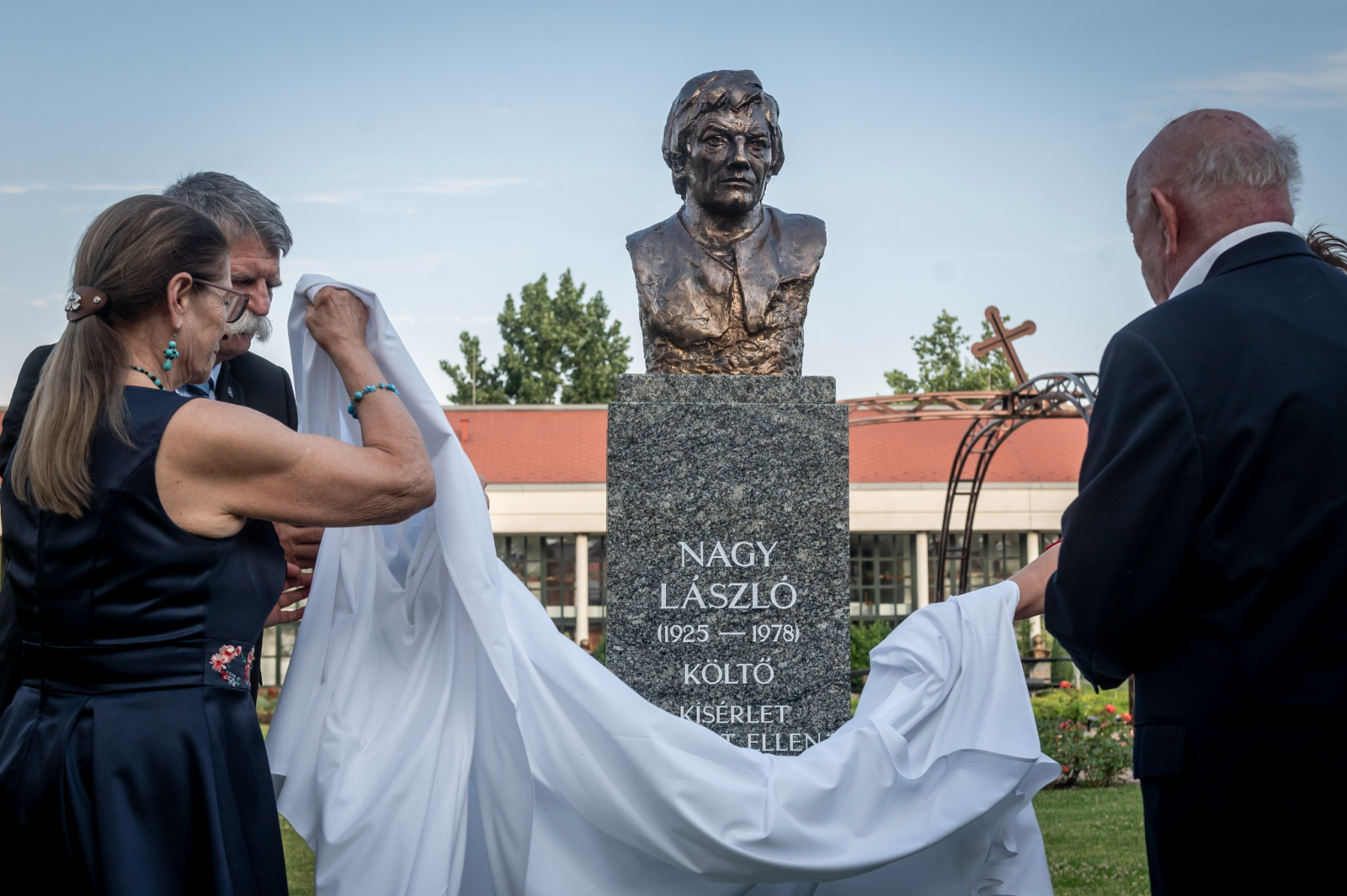 Nagy-László-szoboravatás