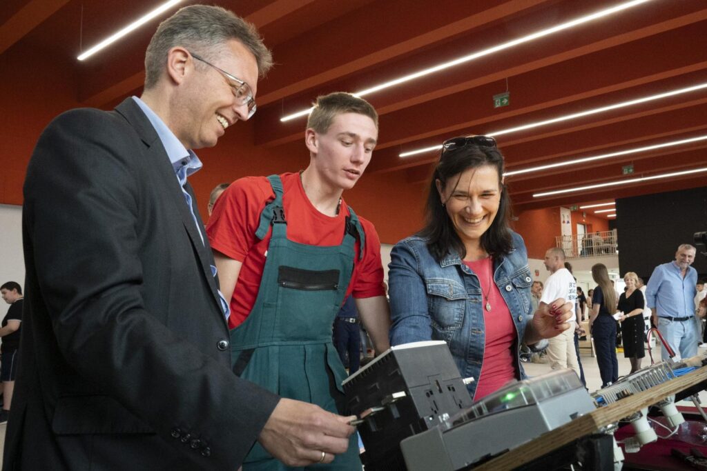 hankó balázs szakképzés