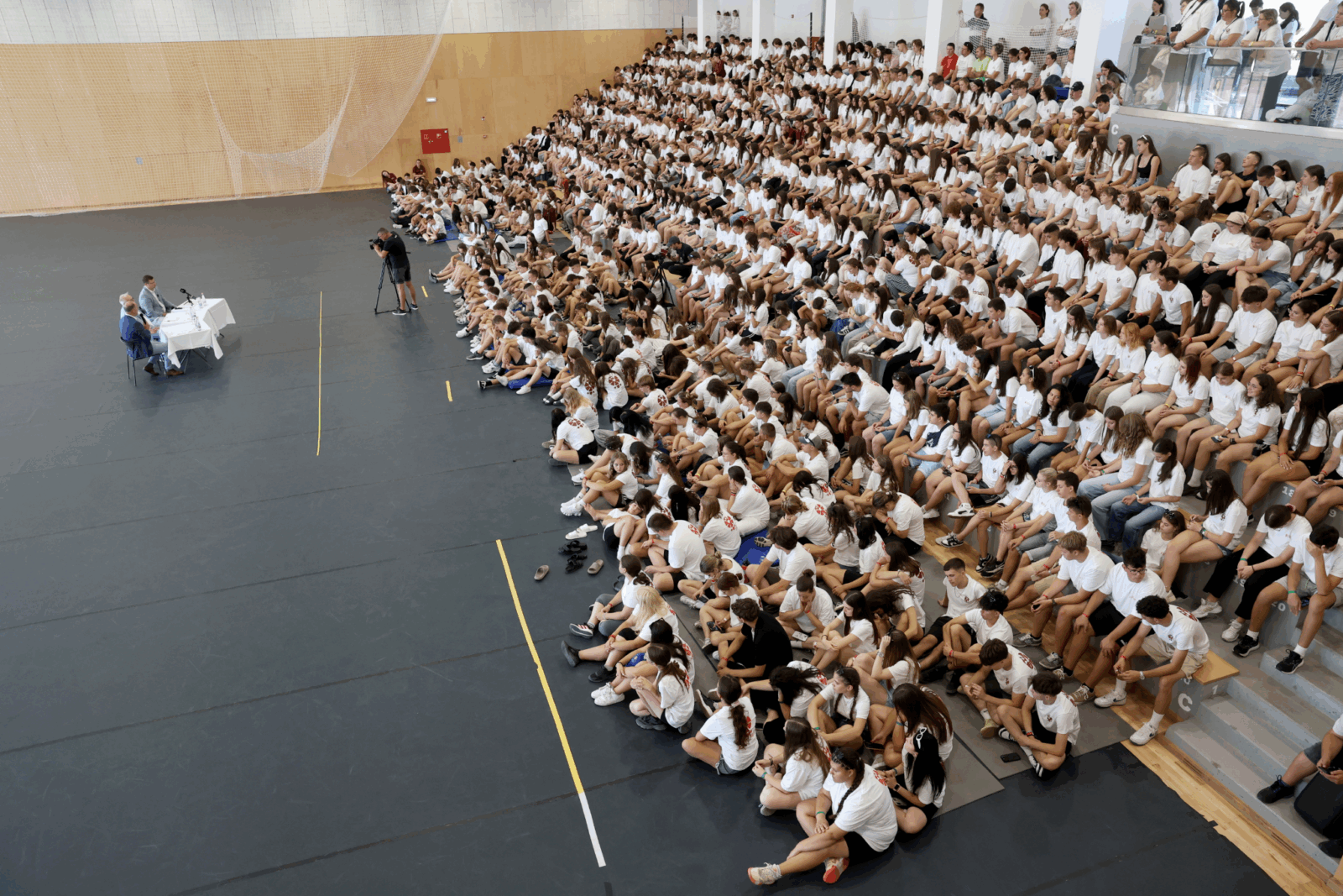 összmagyar-középiskolás-tábor