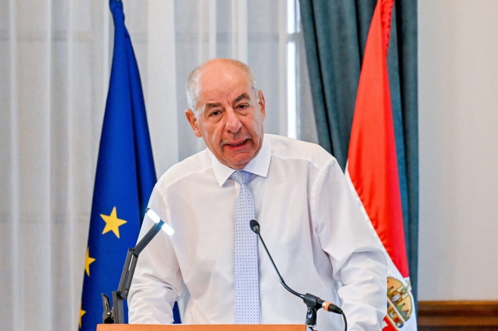 SULYOK Tamás