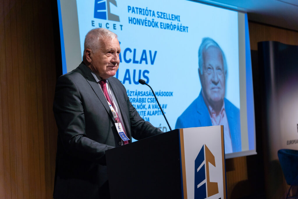 Novemberben jön a VI. PEuCET konferencia – Európa konzervatív civil vezetői üzentek a magyaroknak Václav Klaus