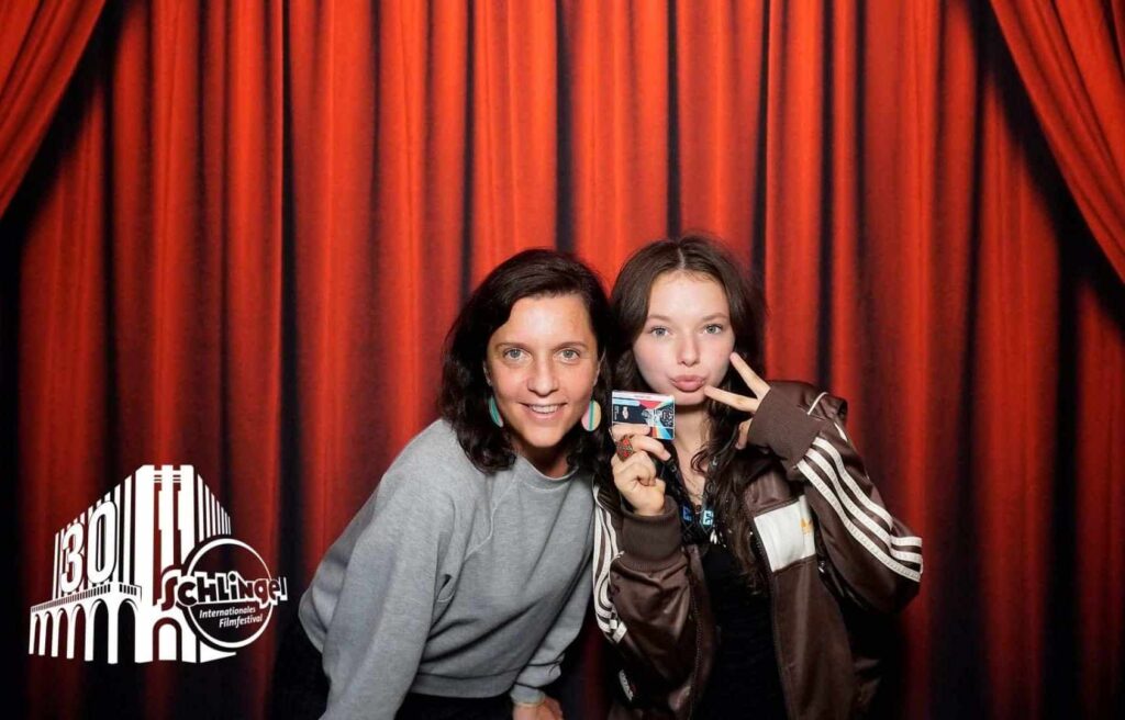 Hét díjat nyert Lakos Nóra Véletlenül írtam egy könyvet című filmje Lakos Nóra és Demeter Villő