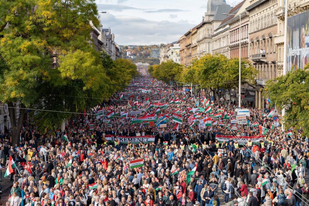 bekemenet-tomeg-korut-jo-felbontas