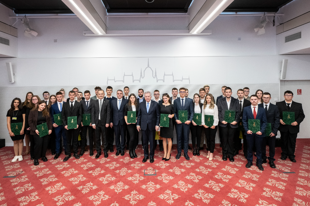 magyarok-kenyere-program-díjazottak