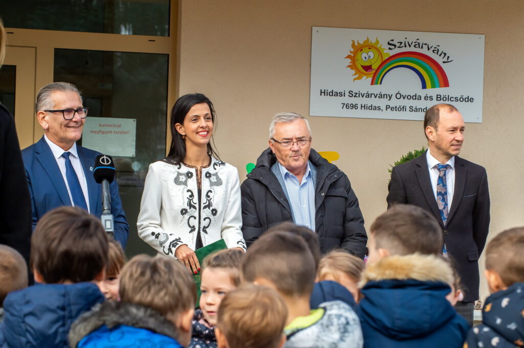 ÕRI László; HARGITAI János; KONCZ Zsófia; BERG Csaba