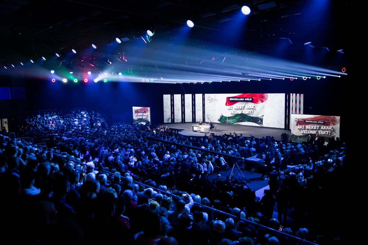 Orbán Viktor digitális polgári körök