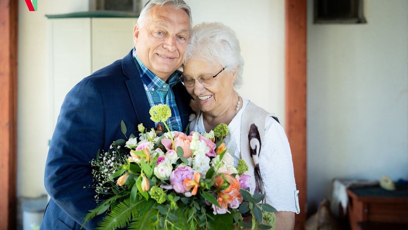 Orbán-Viktor-édesanyjával