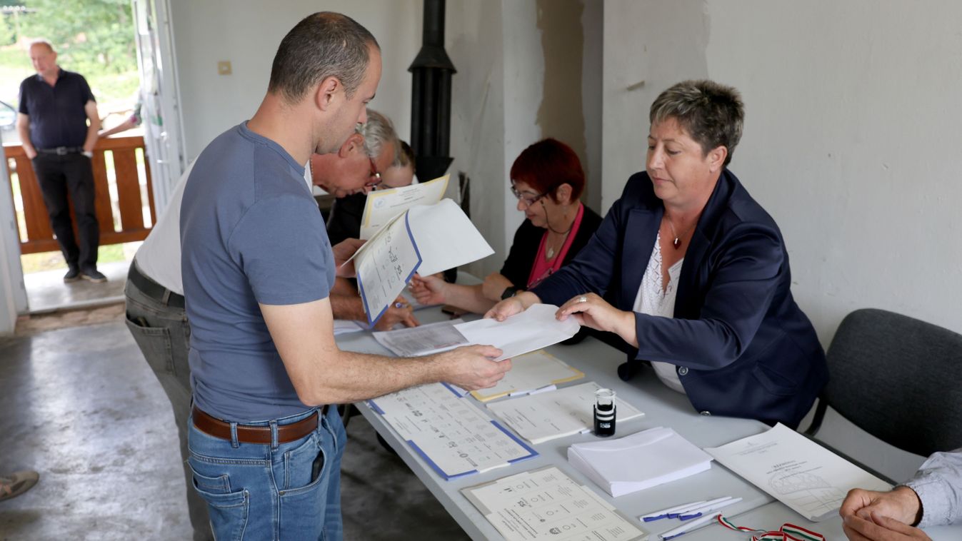 nemzetiségi választás