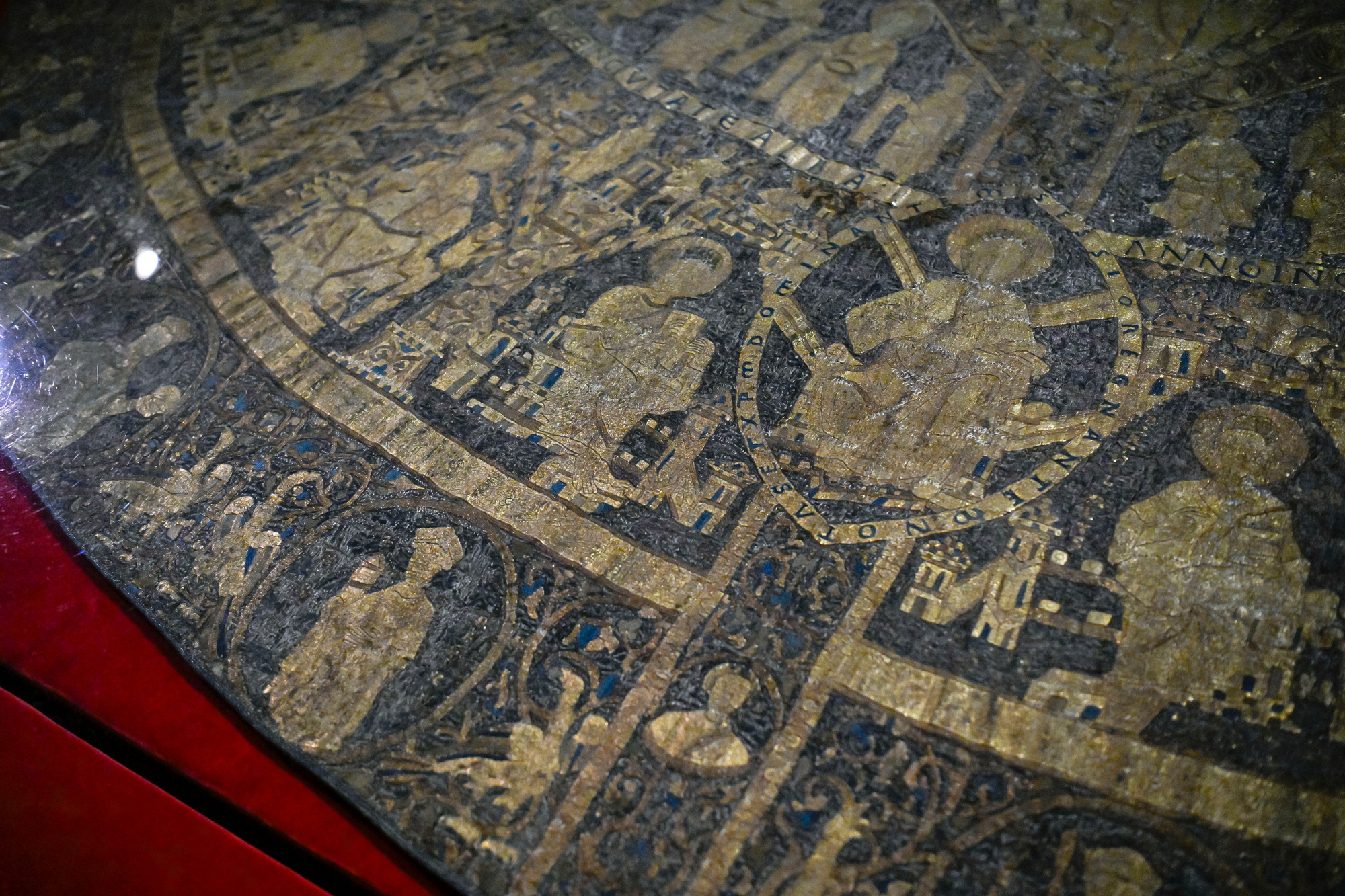 magyar-koronazasi-palást