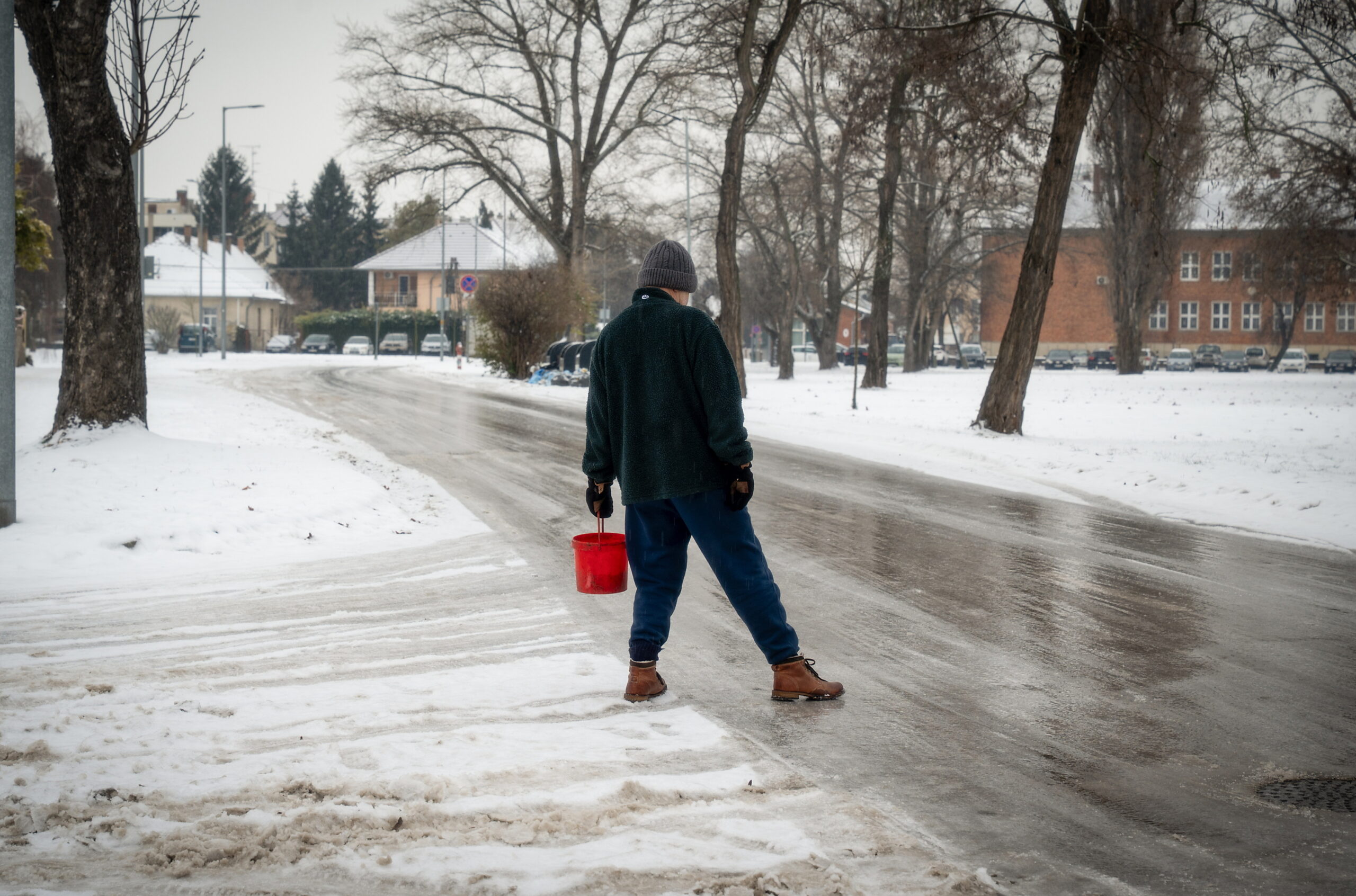 tél-ónos-eső-havazás