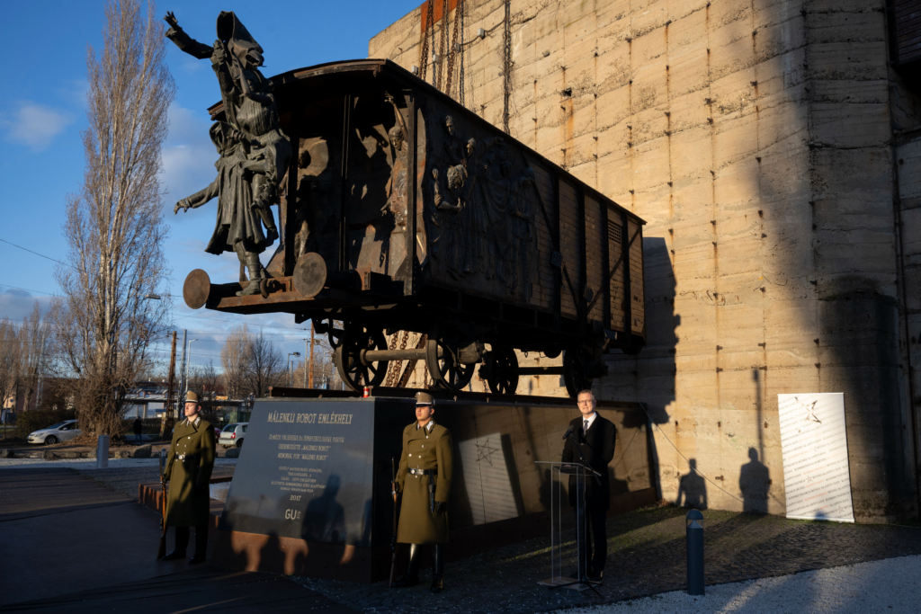 Kommunizmus-áldozatainak-emléknapja-Rétvári-Bence