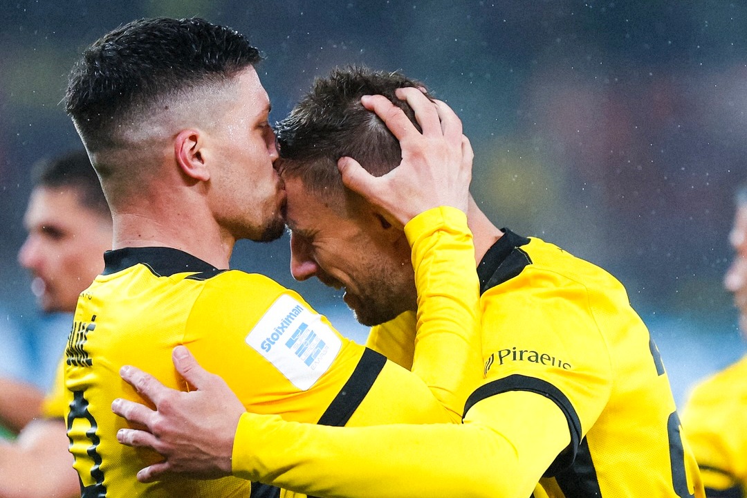 varga barnabás aek athen