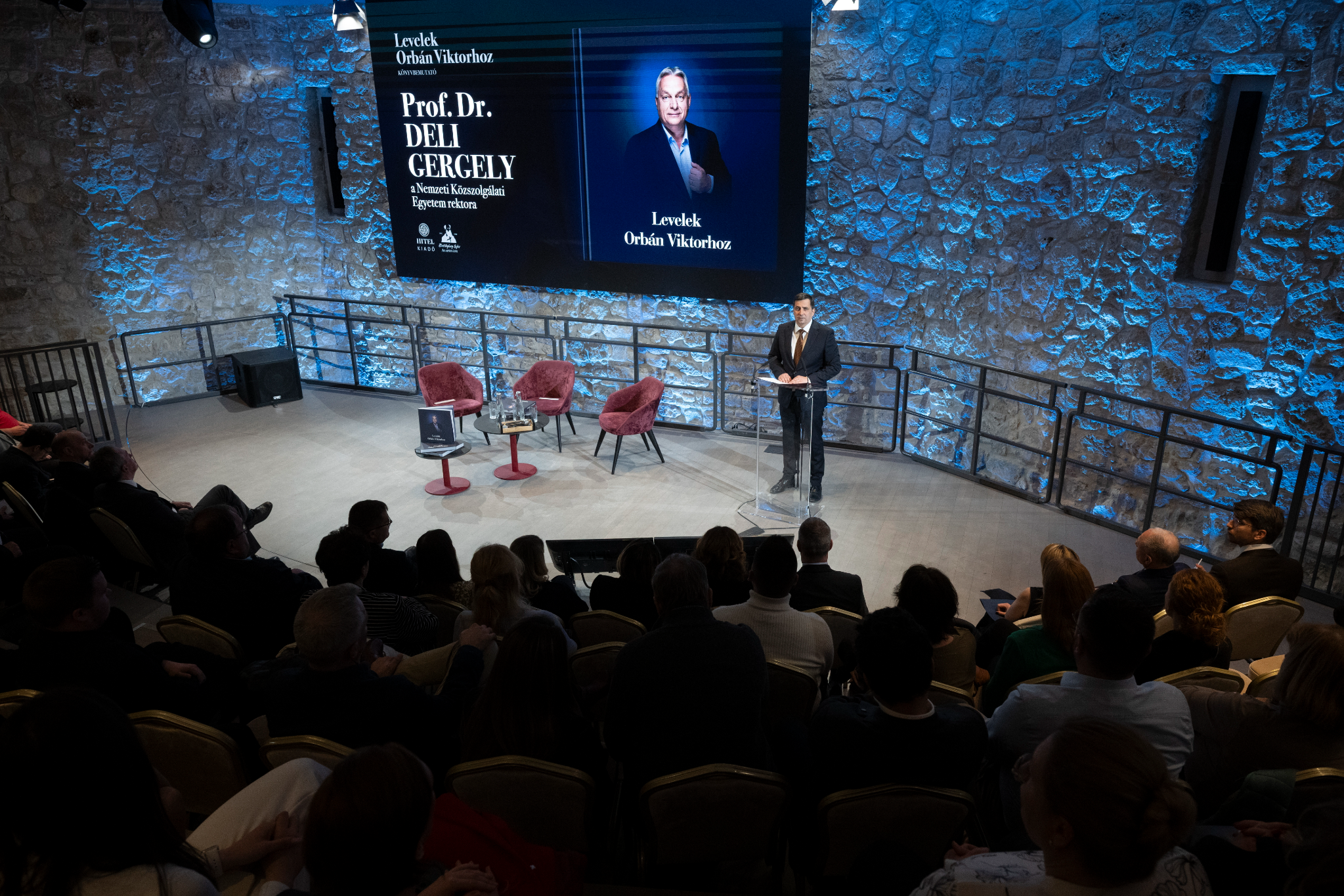 Levelek-Orbán-Viktorhoz