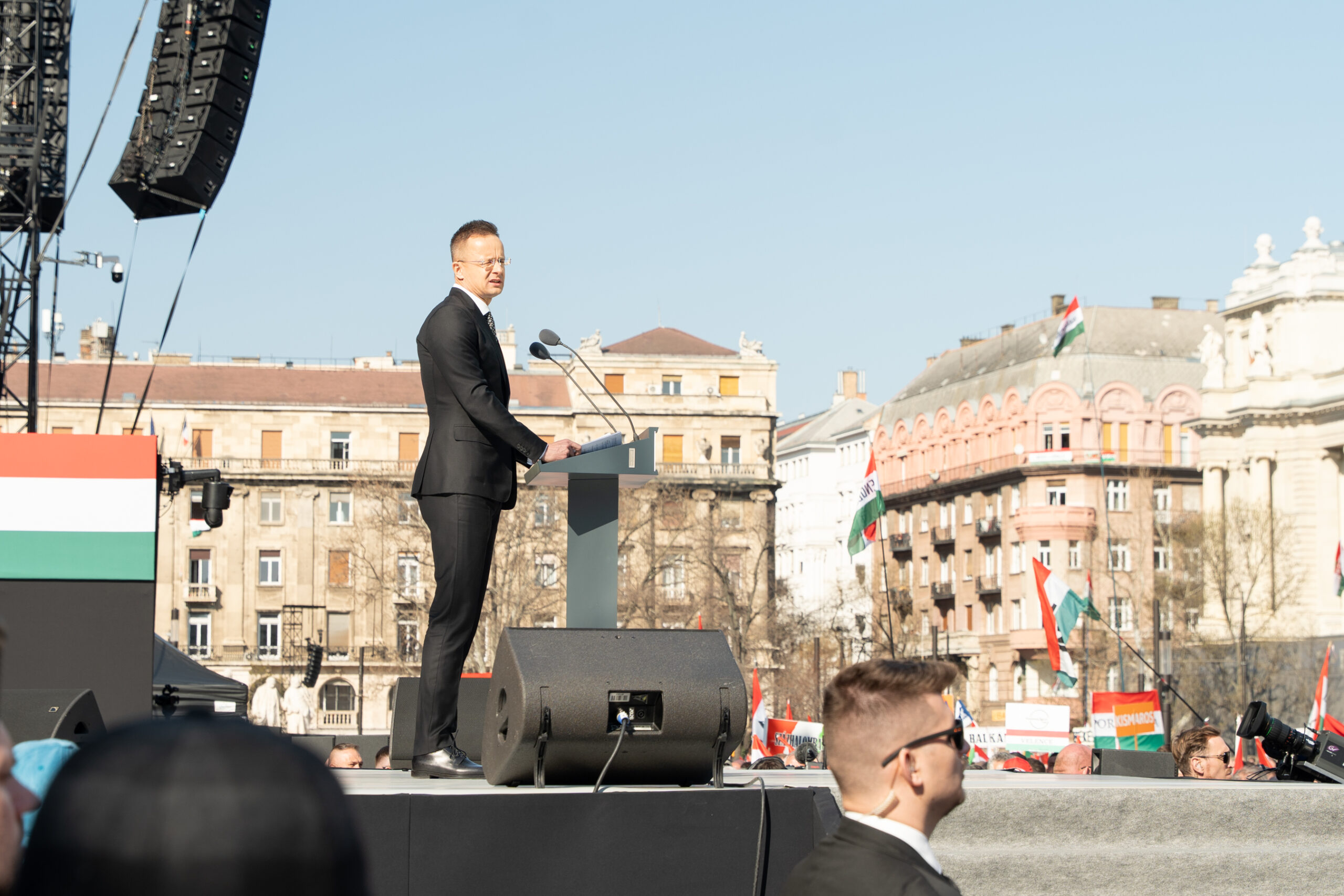 Szijjártó-Péter-márc-15-teljes